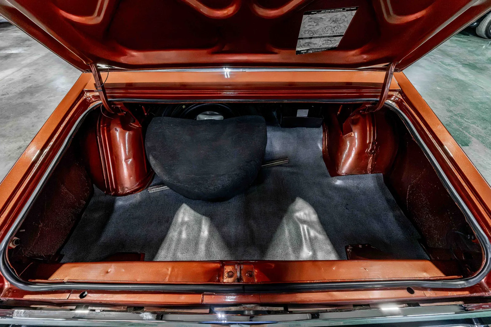 1973-Plymouth-Cuda-Autumn Bronze Metallic-WH23H3A171040-52.jpg